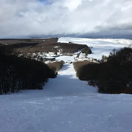 Chalet Fonctionnel Et Chaleureux Laguiole